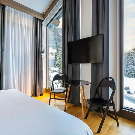 Nh Collection Mirtillo Rosso 4* ألانيا فالسيزيا