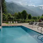 Nh Collection Mirtillo Rosso 4*