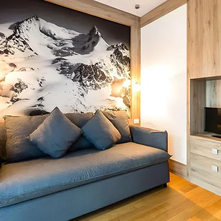 Nh Collection Mirtillo Rosso 4*