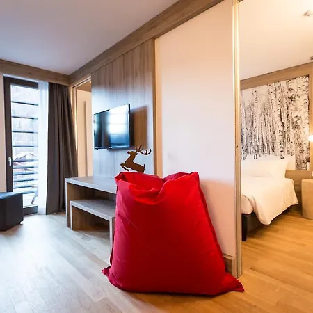Hotel Nh Collection Mirtillo Rosso 4*