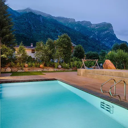 Nh Collection Mirtillo Rosso Hotel 4*