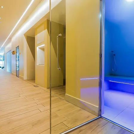 Nh Collection Mirtillo Rosso 4*