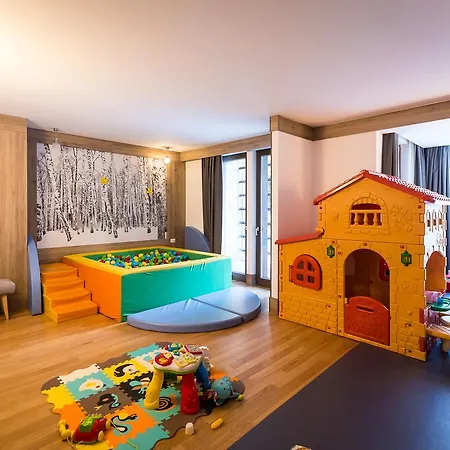 Hotel Nh Collection Mirtillo Rosso 4*