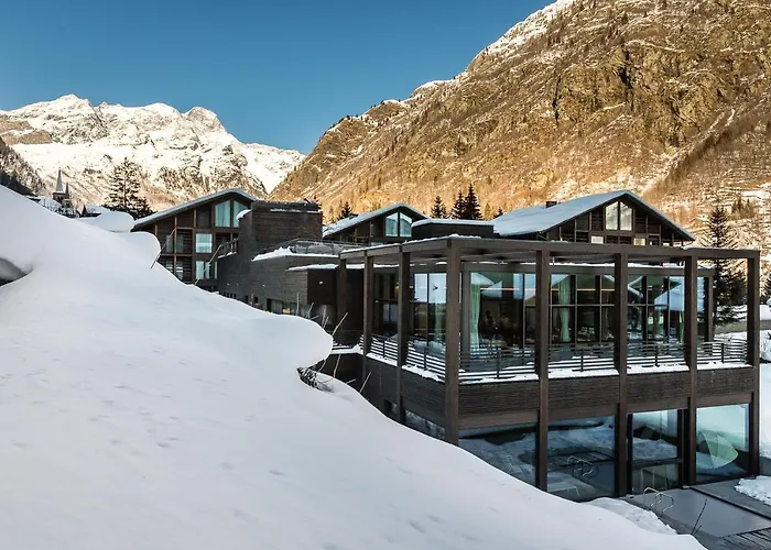 Mirtillo Rosso Family Hotel 4*